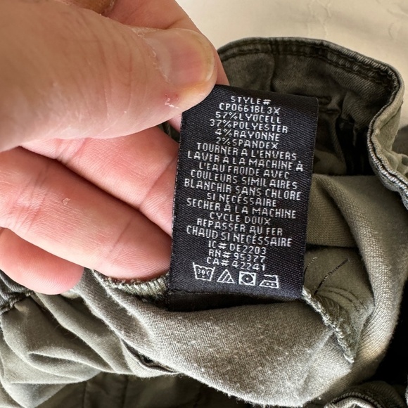 Sanctuary Standard Surplus Women's Cargo Pants Size 29 Camouflage Stretch - Picture 9 of 14